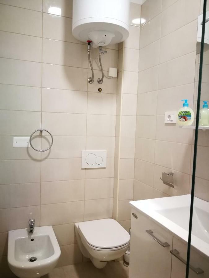 Appartma Katja Gabrovica pri Črnem Kalu Exterior foto